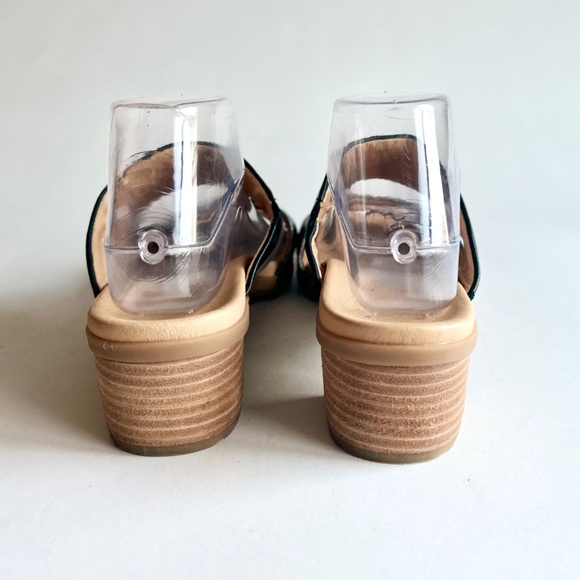 Dansko Grey Black Silver Leather Suede Rubber Outsole Sandals size EUR39, US 8.5 - Picture 7 of 15